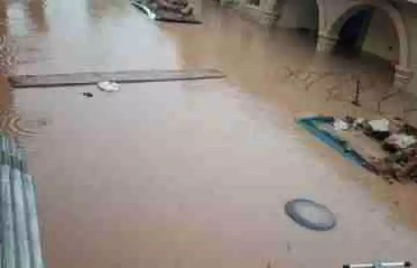 Commotion as Flood Sacks Workers From Their Offices In Asaba